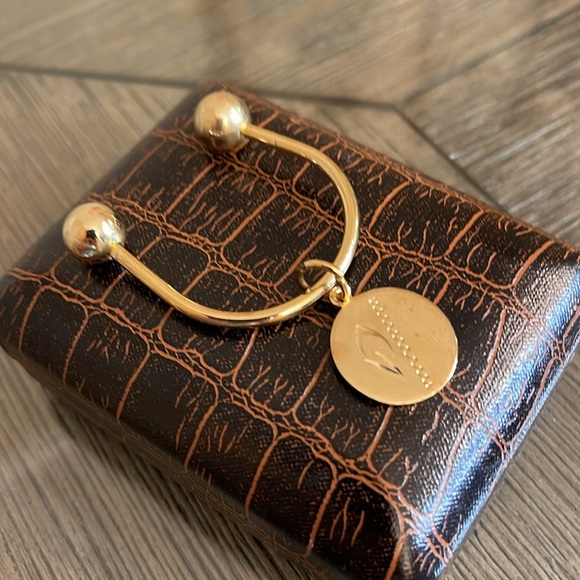 Vintage Boxed Gold-tone Marc Anthony Key Ring - Picture 7 of 14